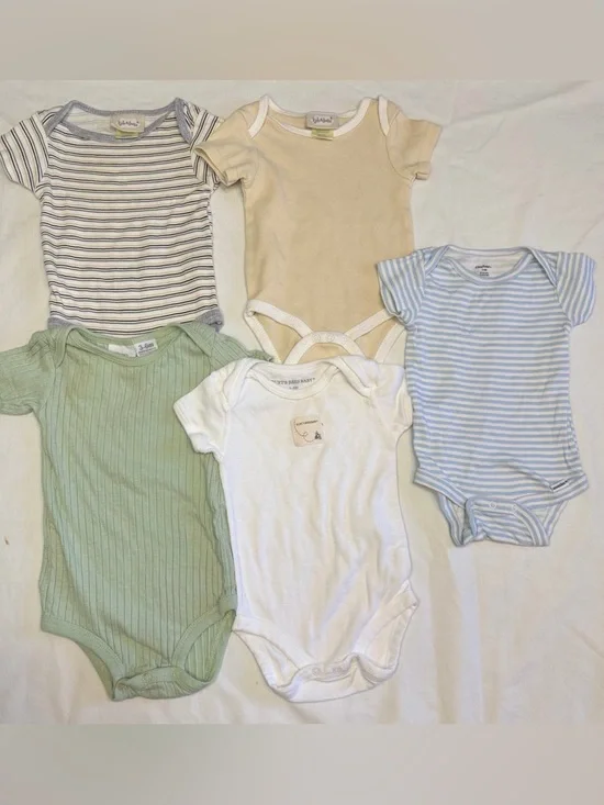 Mixed Pack of 5 Baby Onesies - Assorted Neutral Stripes & Solids | 3-6 Months - Picture 7 of 7
